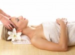 Ayurvedic-massage-white-flower